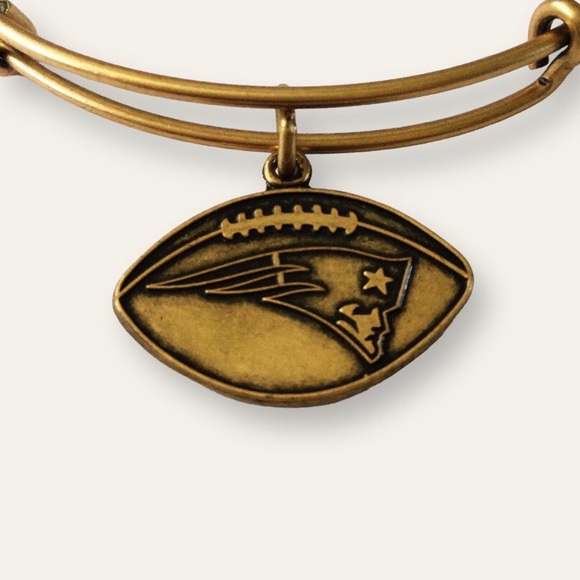 Alex and Ani NFL New England Patriots Charm Bracelet, Gold – NWT - Picture 5 of 13